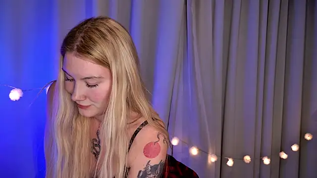Liv Fay online show from February 2025 07:48:02 PM