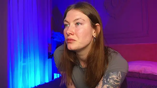 Liv Fay online show from October 2025 05:58:02 PM