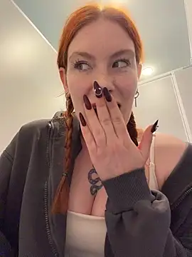 Liv Fay online show from March 2026 03:39:02 PM