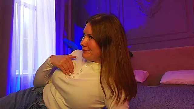 Liv Fay online show from September 2025 03:16:02 PM