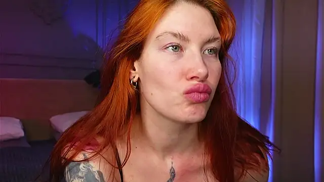 Liv Fay online show from February 2026 03:45:02 PM