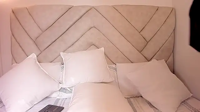 DarlinJones online show from March 2026 07:03:01 PM