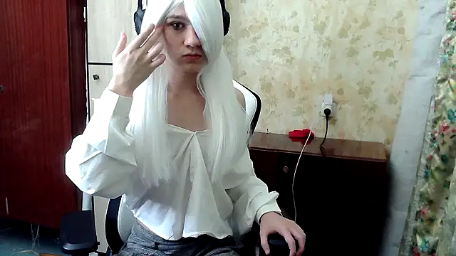 HilmarZ online show from October 2025 05:10:01 PM