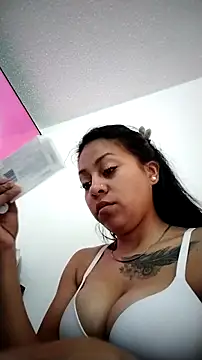 Tiphanydirty3 online show from April 2026 05:17:02 PM