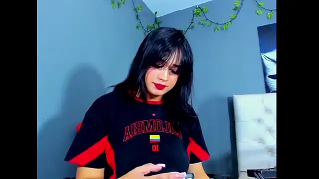 JazirMartinez online show from September 2025 01:00:01 PM