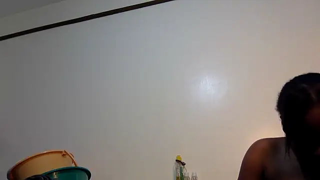 creamyjuices01 online show from April 2026 05:58:02 PM