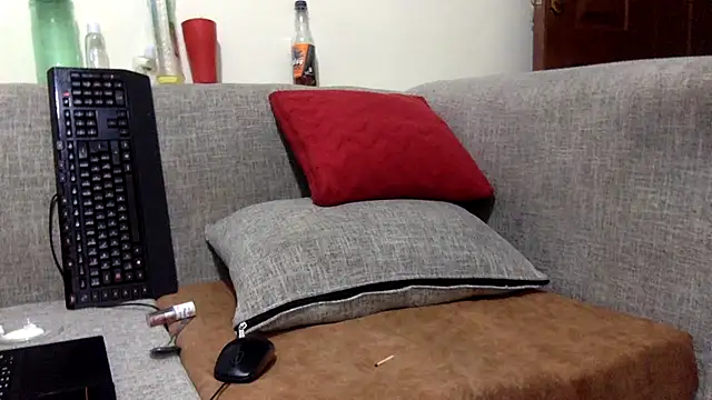 creamyjuices01 online show from March 2026 11:47:02 PM