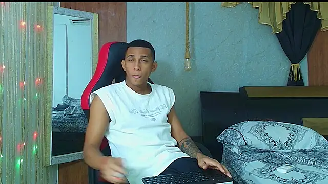 dominic smith  online show from June 2026 03:12:02 AM