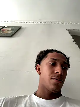 dominic smith  online show from December 2025 09:30:02 PM