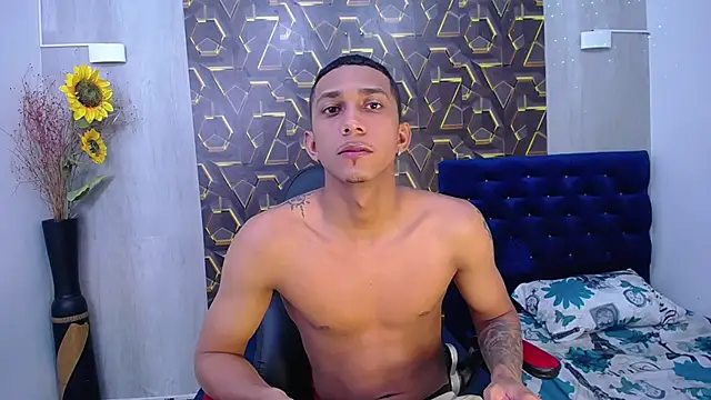 dominic smith  online show from March 2026 03:19:02 AM