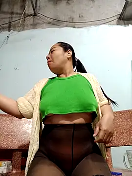 Queen 18200 online show from March 2026 10:26:01 PM