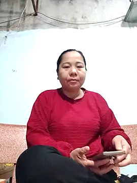 Queen 18200 online show from December 2025 10:21:02 PM