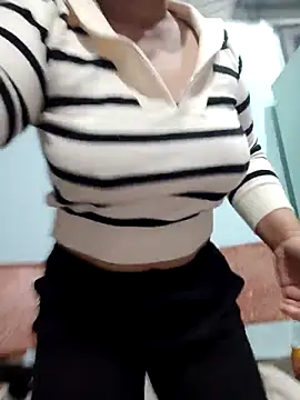 Queen 18200 online show from November 2025 12:22:01 AM