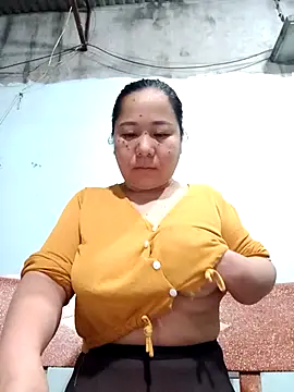 Queen 18200 online show from December 2025 09:42:02 PM