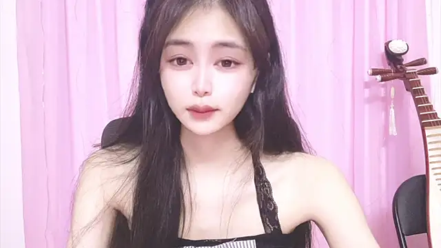 Snapshot of ---MIA--- chatting on October 2025 02:29:01 PM ---MIA--- online show from October 2025 02:29:01 PM