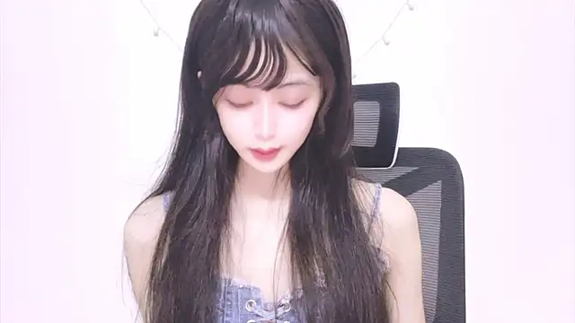 Snapshot of ---MIA--- chatting on September 2025 02:22:01 PM ---MIA--- online show from September 2025 02:22:01 PM