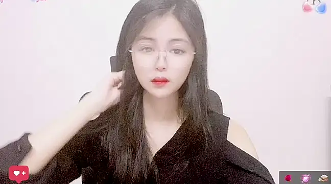 Snapshot of ---MIA--- chatting on March 2025 05:06:02 AM ---MIA--- online show from March 2025 05:06:02 AM