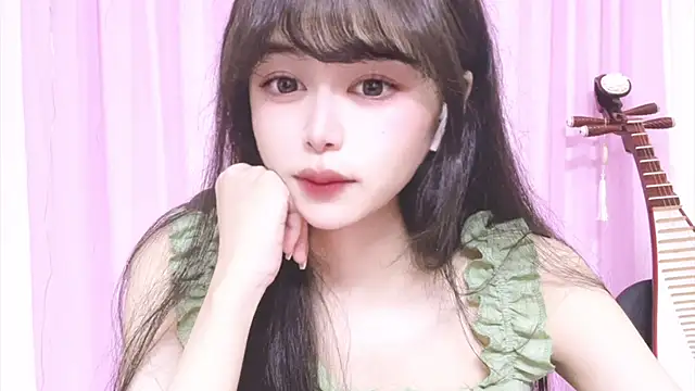 Snapshot of ---MIA--- chatting on October 2025 02:07:01 PM ---MIA--- online show from October 2025 02:07:01 PM