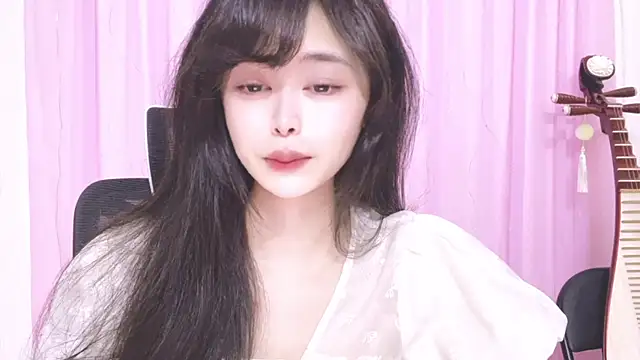 Snapshot of ---MIA--- chatting on October 2025 02:03:02 PM ---MIA--- online show from October 2025 02:03:02 PM