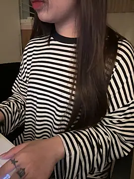 Jenni nana online show from February 2026 07:17:01 AM