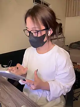 Jenni nana online show from March 2026 06:46:01 AM