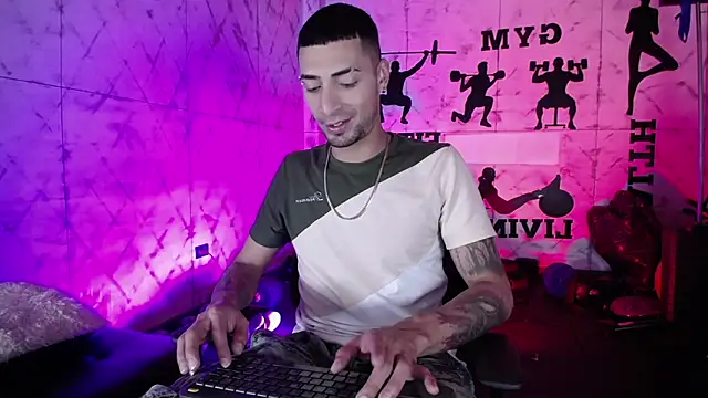 DrakeNeumann online show from December 2025 03:41:01 AM