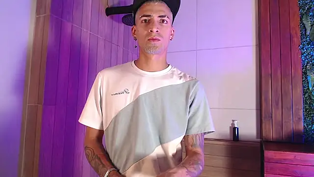 DrakeNeumann online show from November 2025 03:56:02 AM