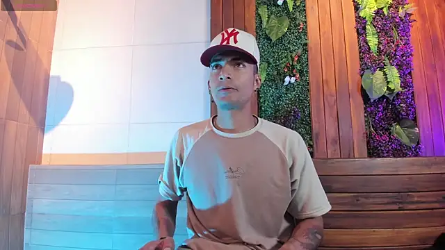 DrakeNeumann online show from April 2026 03:33:01 AM