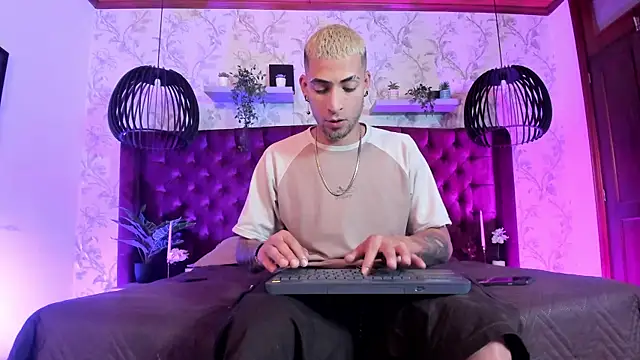 DrakeNeumann online show from April 2026 03:46:02 AM