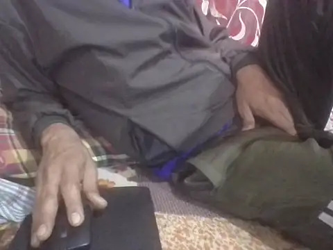 Bangingchick online show from December 2025 08:08:02 AM