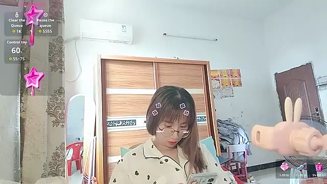 Lili 666 online show from June 2026 02:45:02 AM