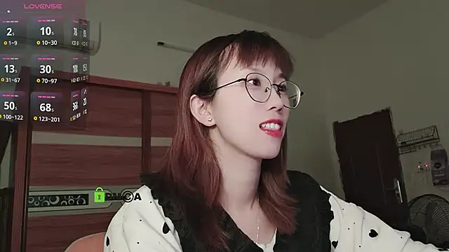 Lili 666 online show from March 2025 05:17:02 PM