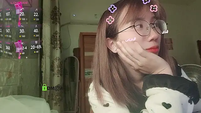 Lili 666 online show from February 2026 08:37:01 PM