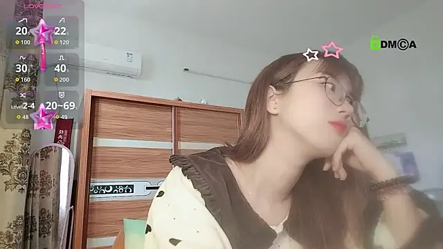 Lili 666 online show from March 2026 07:43:01 AM