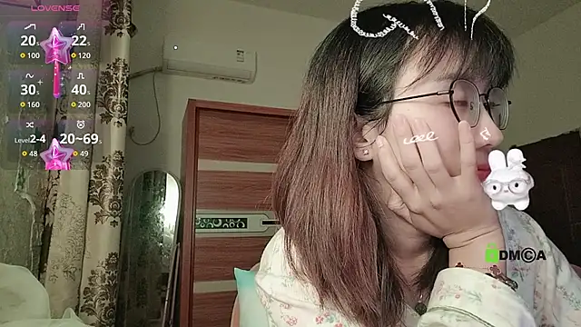 Lili 666 online show from November 2025 04:22:01 PM