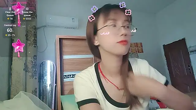 Lili 666 online show from June 2026 07:18:02 AM