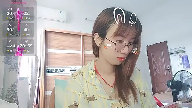 Lili 666 online show from June 2026 02:23:02 AM