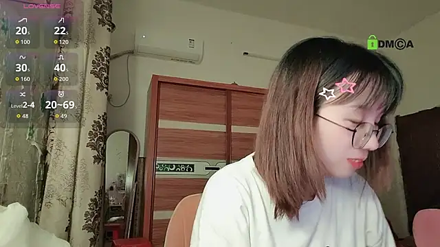 Lili 666 online show from September 2025 04:32:01 PM