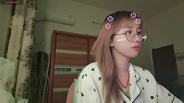 Lili 666 online show from June 2026 04:17:02 PM