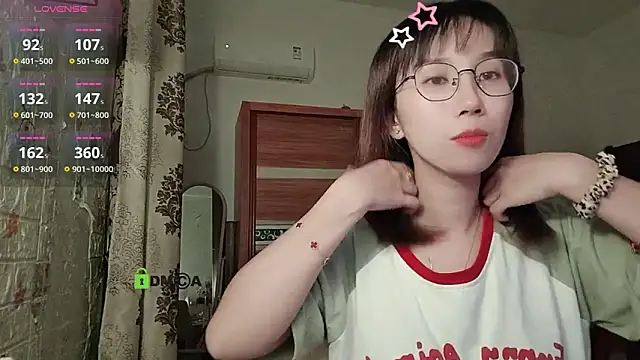 Lili 666 online show from September 2025 05:35:02 PM