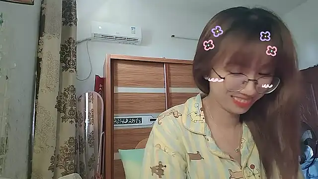 Lili 666 online show from May 2026 06:01:02 AM