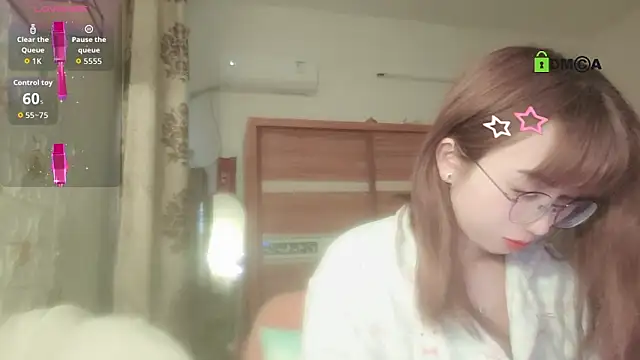 Lili 666 online show from February 2026 12:33:02 AM