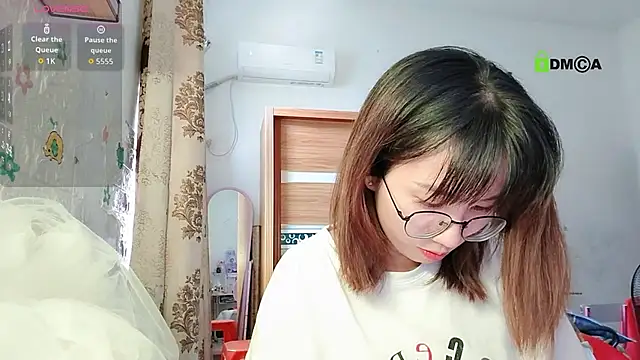Lili 666 online show from September 2025 05:33:01 AM