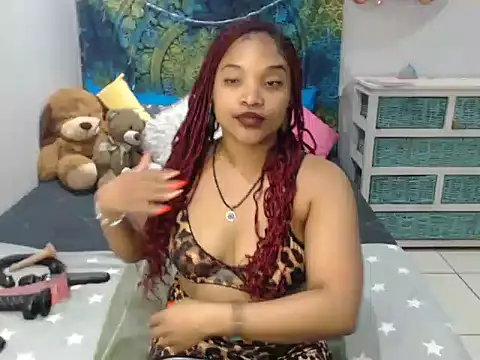 Snapshot of CREAMYCUPCAKExxx chatting on March 2025 05:58:01 AM CREAMYCUPCAKExxx online show from March 2025 05:58:01 AM