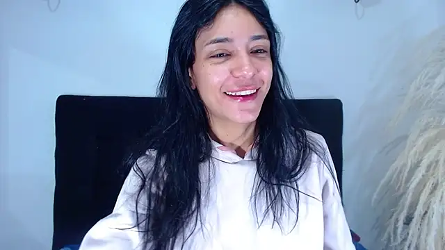 Snapshot of srta_luciana chatting on June 2026 12:03:03 PM srta luciana online show from June 2026 12:03:03 PM