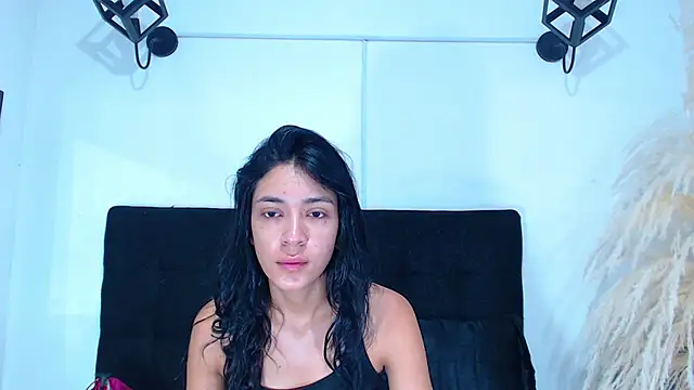 Snapshot of srta_luciana chatting on June 2026 11:43:01 AM srta luciana online show from June 2026 11:43:01 AM