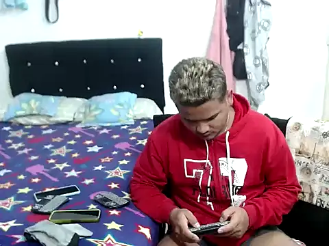 Boycuriousxxx online show from November 2025 11:03:01 AM