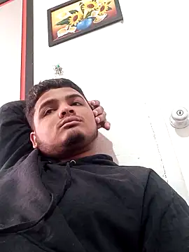 Boycuriousxxx online show from May 2026 12:13:02 PM