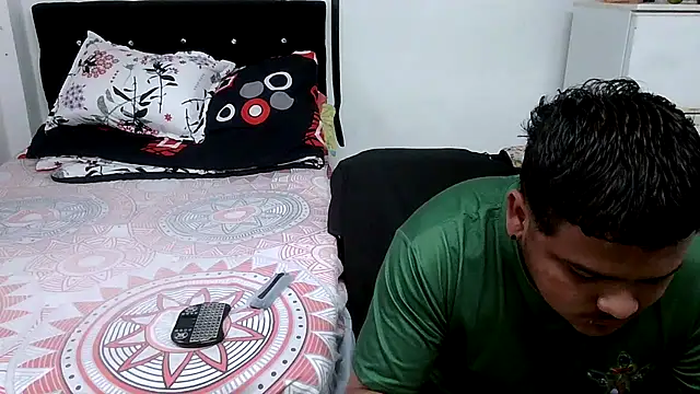 Boycuriousxxx online show from April 2026 12:00:01 PM