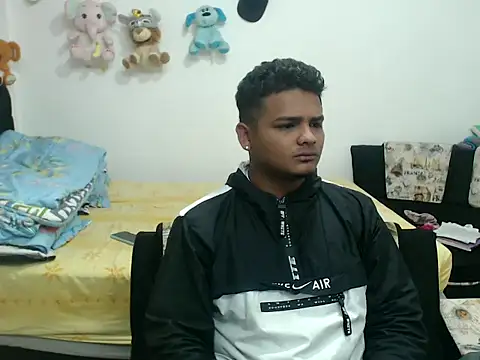 Snapshot of Boycuriousxxx chatting on March 2025 10:50:01 AM Boycuriousxxx online show from March 2025 10:50:01 AM